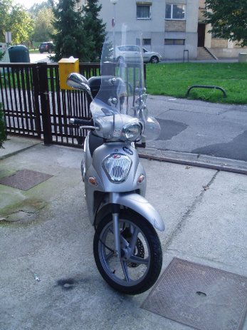 kymco-people-125-cm3-slika-5142017.jpg